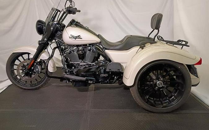 2023 Harley-Davidson® FLRT - Freewheeler®