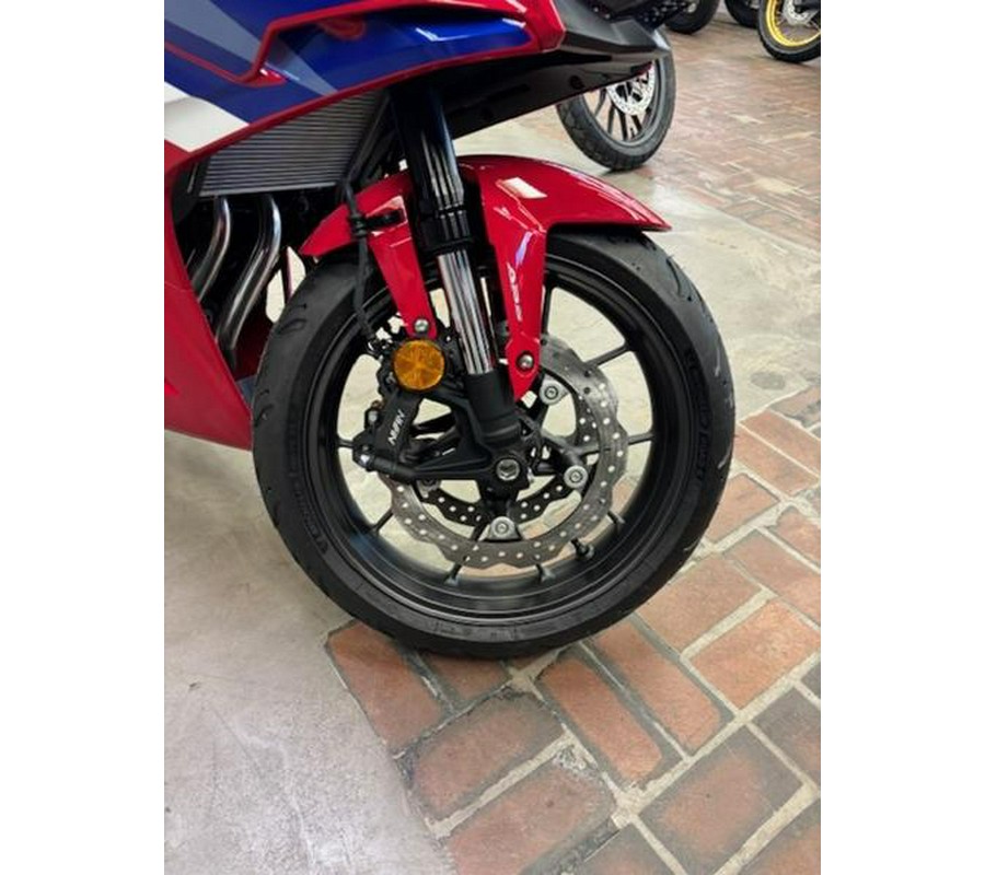 2025 Honda® CBR500R ABS
