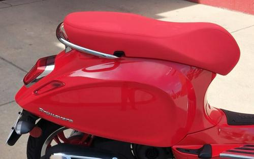 2026 Vespa Primavera 50 Red