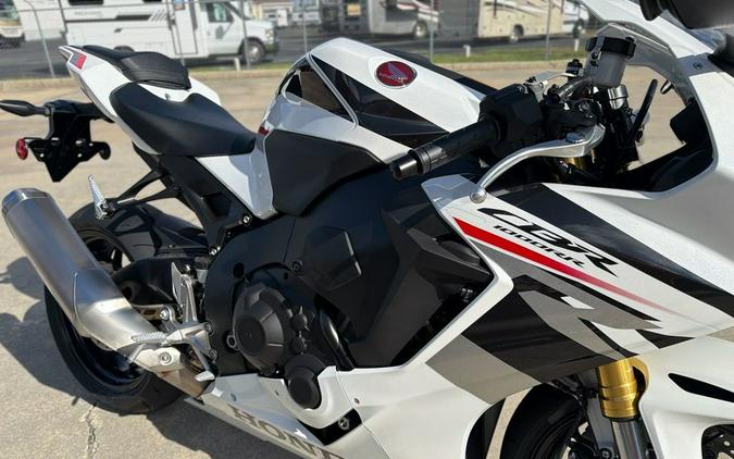2027 Honda® CBR1000RR