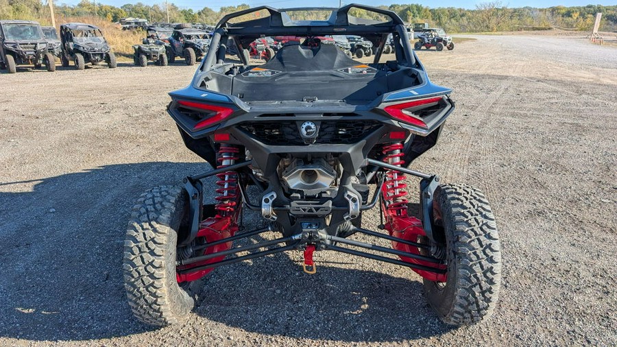2026 Can-Am Maverick R X rs