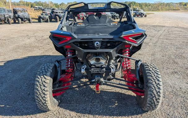 2026 Can-Am Maverick R X rs