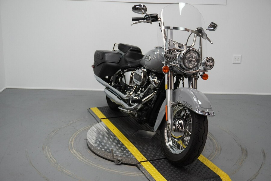 2024 Harley-Davidson® Heritage Classic Billiard Gray