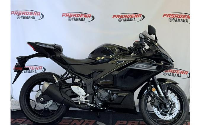 2026 Yamaha YZF-R3 ABS CA
