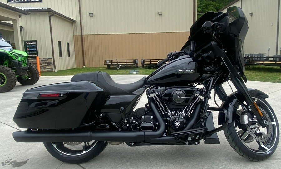 FLHX 2024 Street Glide®