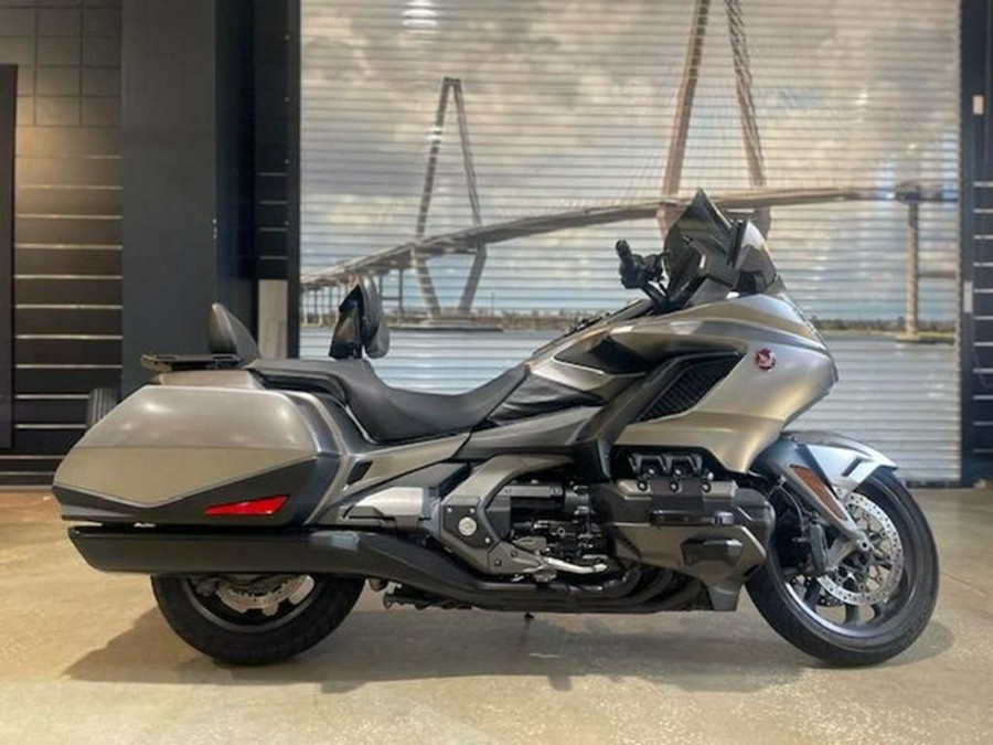 2018 Honda Gold Wing Matte Majestic Silver Tour Candy Ardent Red