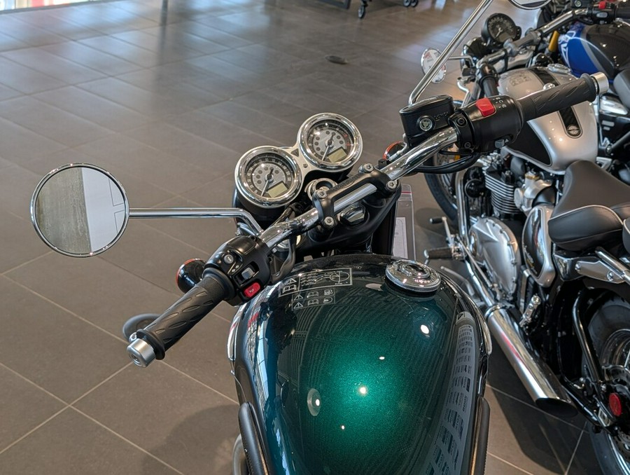2025 Triumph Bonneville T100