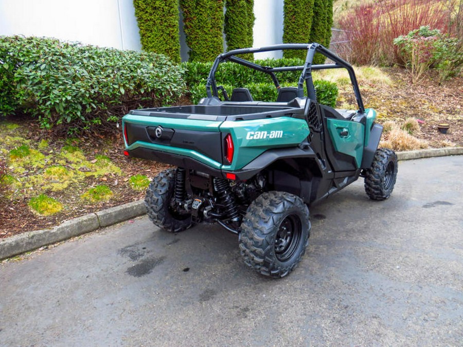 2026 Can-Am® Commander DPS 700