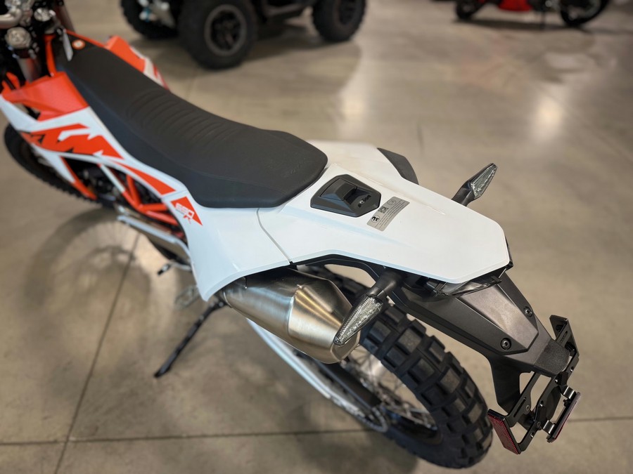 2026 KTM 690 Enduro