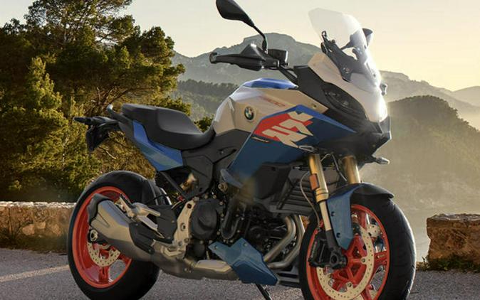 2026 BMW F 900 XR