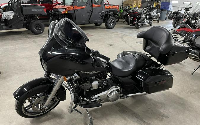 2014 Harley-Davidson® FLHX Street Glide®