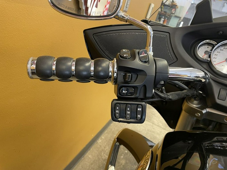 2011 Victory Motorcycles Cross Country