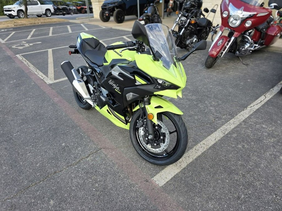2026 Kawasaki Ninja® 500 SE ABS