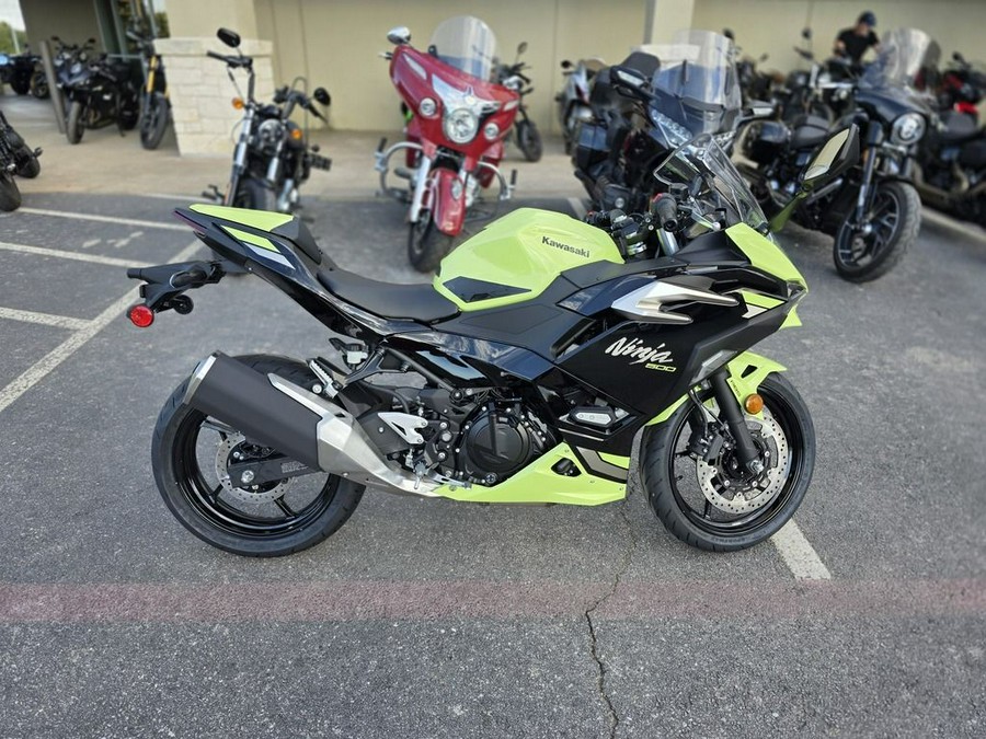 2026 Kawasaki Ninja® 500 SE ABS