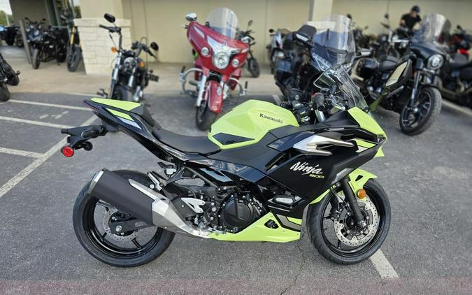 2026 Kawasaki Ninja® 500 SE ABS