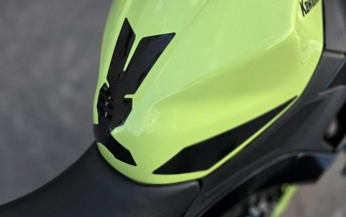 2026 Kawasaki Ninja® 500 SE ABS