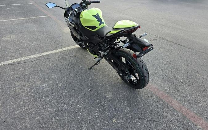 2026 Kawasaki Ninja® 500 SE ABS