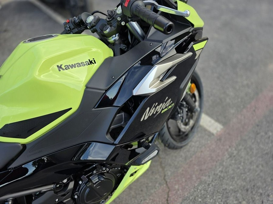 2026 Kawasaki Ninja® 500 SE ABS