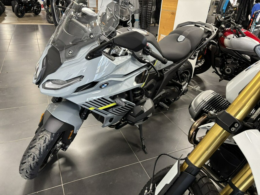 2026 BMW Motorrad R 1300 RS FREE LIFETIME POWERTRAIN WARRANTY