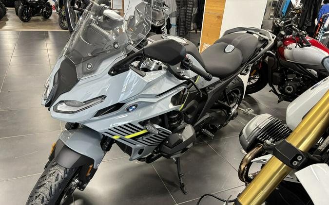 2026 BMW Motorrad R 1300 RS FREE LIFETIME POWERTRAIN WARRANTY