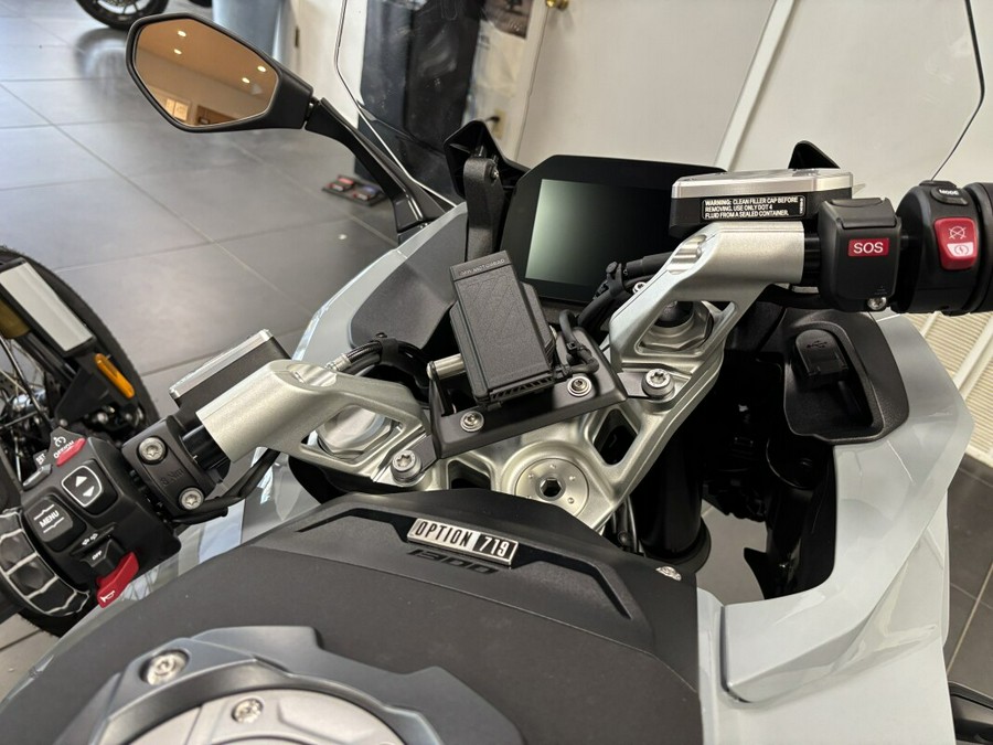 2026 BMW Motorrad R 1300 RS FREE LIFETIME POWERTRAIN WARRANTY