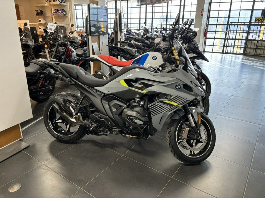 2026 BMW Motorrad R 1300 RS FREE LIFETIME POWERTRAIN WARRANTY