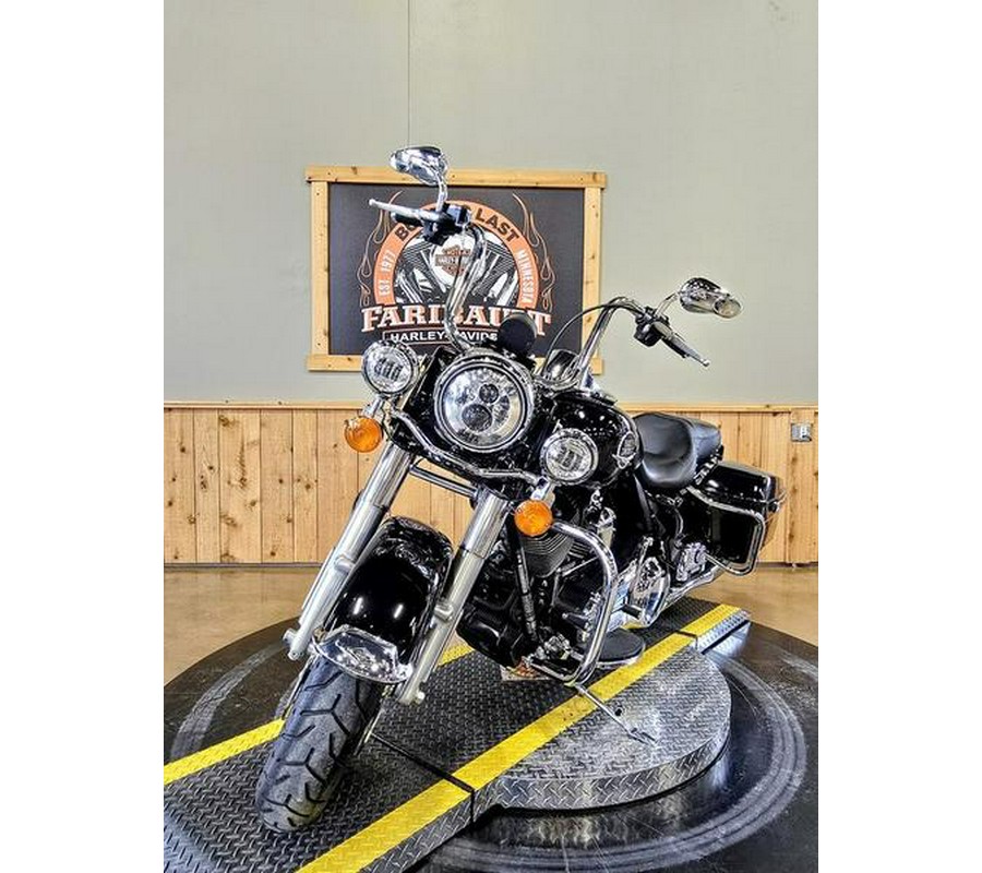 2016 Harley-Davidson® Road King® Police