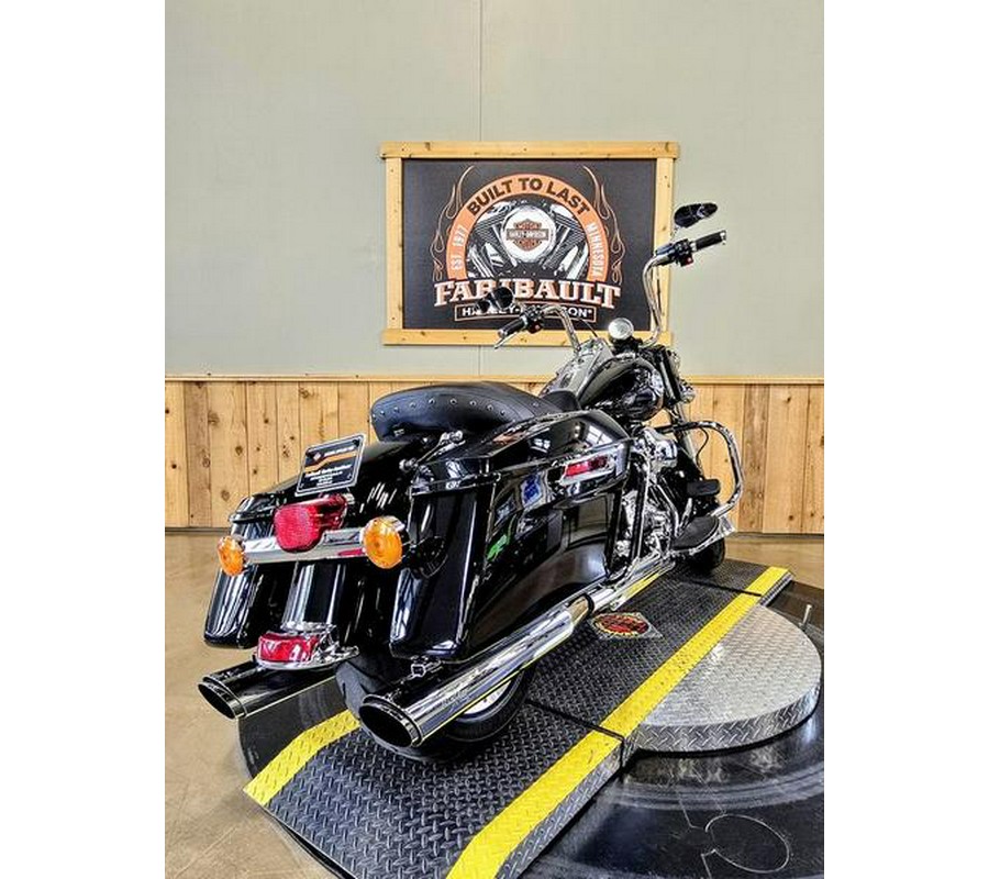 2016 Harley-Davidson® Road King® Police