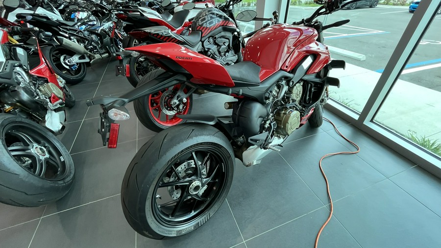 2024 Ducati Streetfighter V4