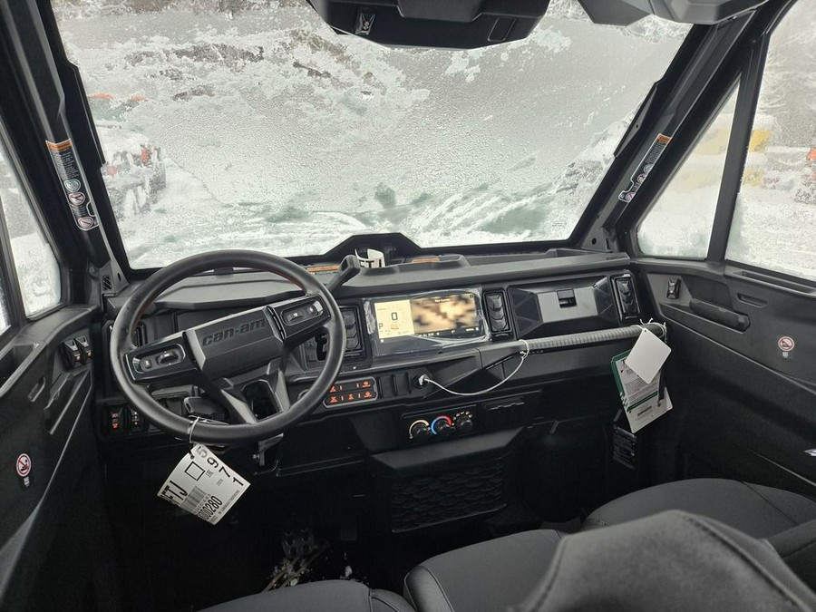 2026 Can-Am® Defender MAX XT CAB HD11