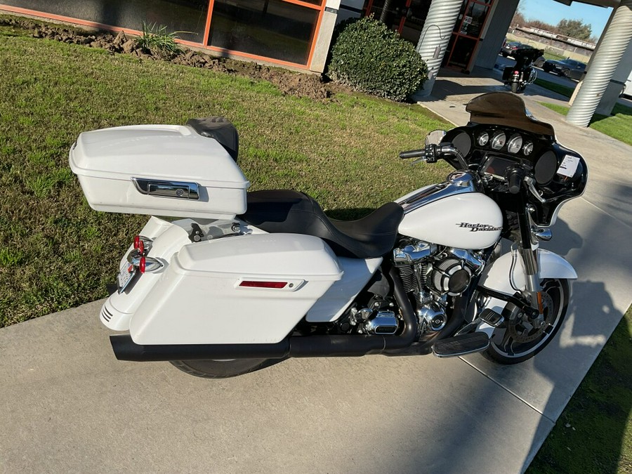 FLHXS 2017 Street Glide® Special