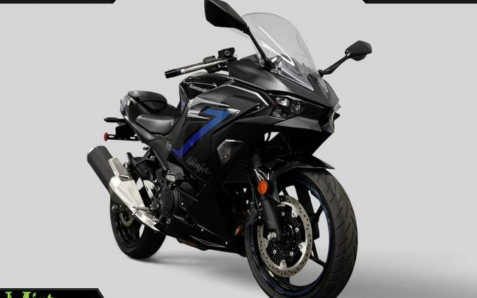 2025 Kawasaki NINJA 500