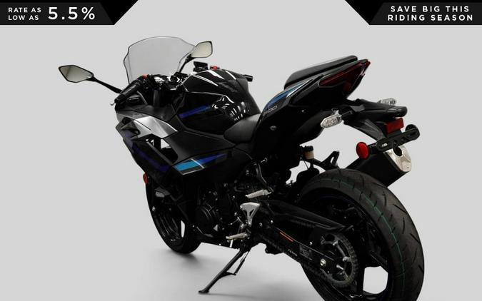 2025 Kawasaki NINJA 500