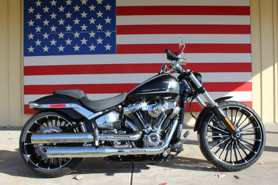 2023 Harley-Davidson® FXBR - Breakout® 117