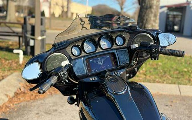 2022 Harley-Davidson CVO™ Street Glide®