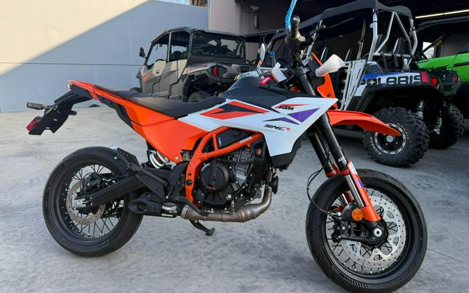 2026 KTM 390 SMC R