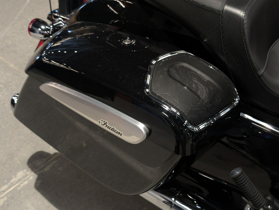 2025 Indian Motorcycle Challenger Limited with 112 Powerband Audio Package