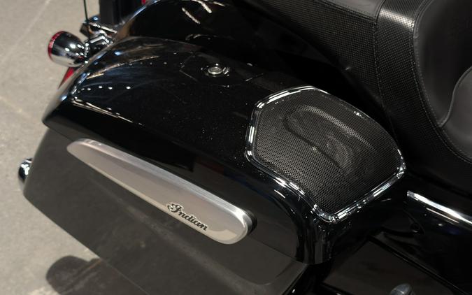 2025 Indian Motorcycle Challenger Limited with 112 Powerband Audio Package