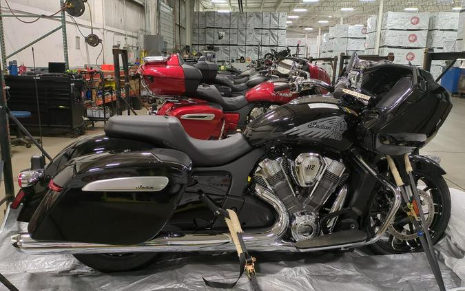 2025 Indian Motorcycle Challenger Limited with 112 Powerband Audio Package