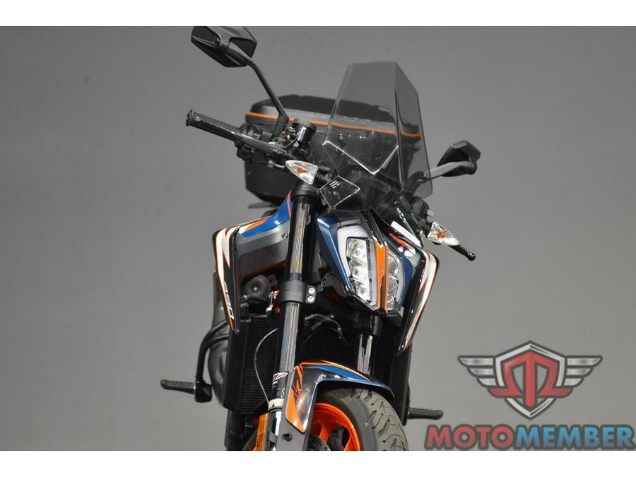 2022 KTM DUKE 890 R