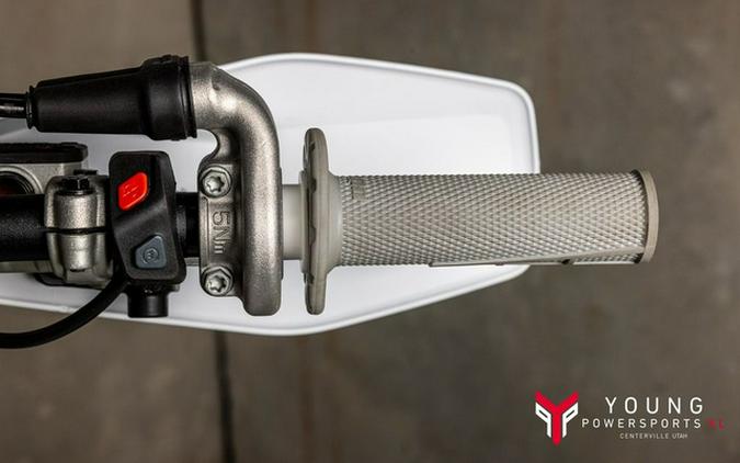 2025 Husqvarna TE 300 Pro