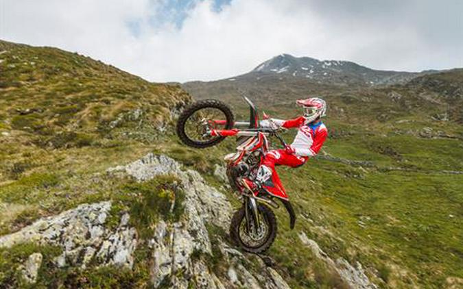 2026 Beta 300 Xtrainer Lowboy