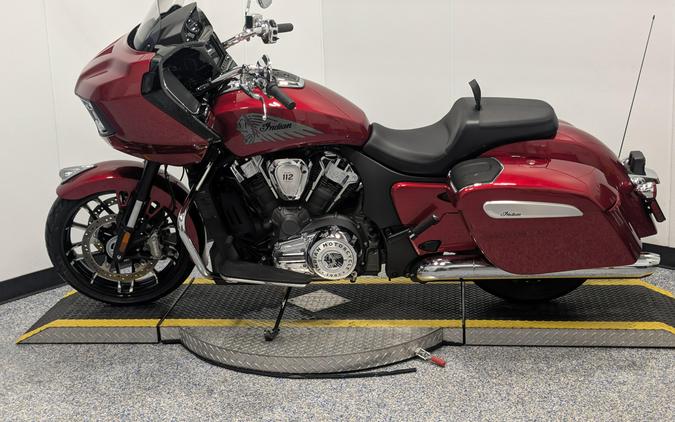 2025 Indian Motorcycle Challenger Limited with 112 Powerband Audio Package