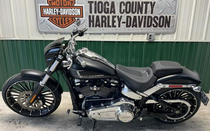 2023 Harley-Davidson® FXBR - Breakout® 117