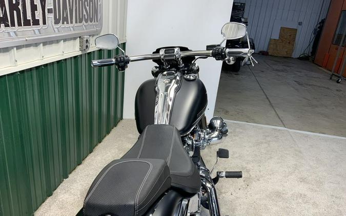 2023 Harley-Davidson® FXBR - Breakout® 117