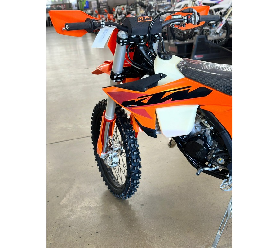 2025 KTM XC 125