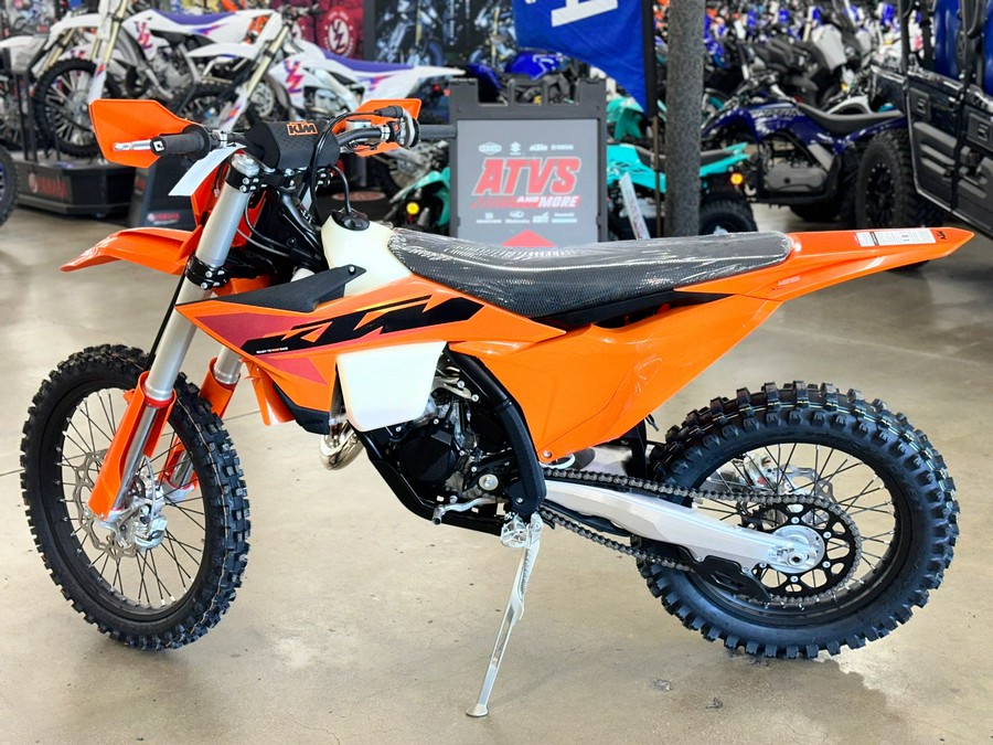 2025 KTM XC 125