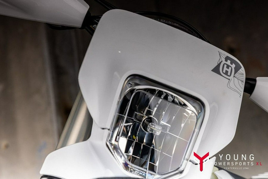 2025 Husqvarna TE 300 Pro