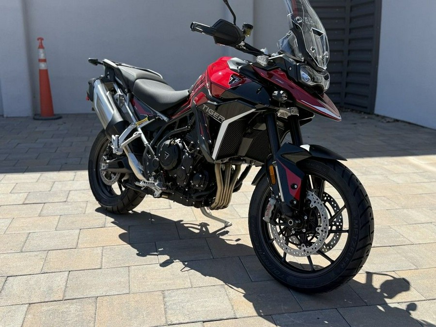 2025 Triumph Tiger 900 GT Pro Carnival Red / Sapphire Black