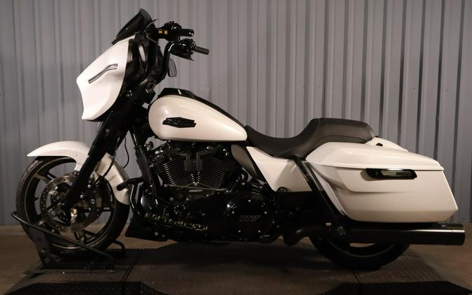 2024 Harley-Davidson® Street Glide® FLHX